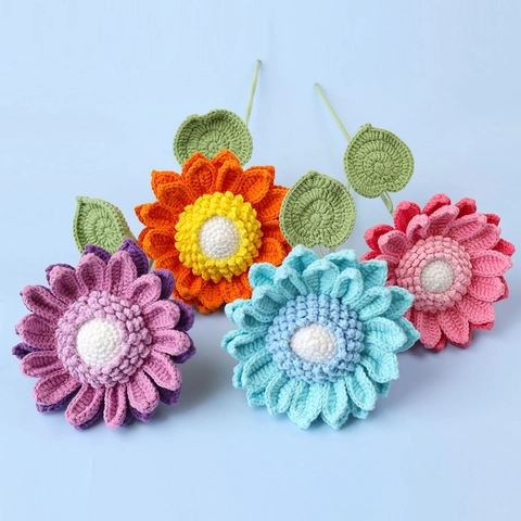 Handmade Crochet Sunflower Artificial Flower Knitted Woolen Yarn Bloom Desktop Ornament Home Decoration Creative Flower Gift