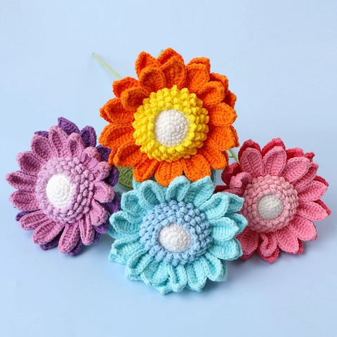 Handmade Crochet Sunflower Artificial Flower Knitted Woolen Yarn Bloom Desktop Ornament Home Decoration Creative Flower Gift