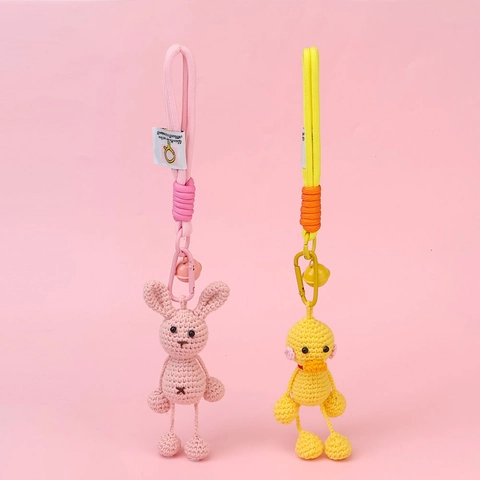 Handmade Crochet Animal Keychain Yarn Knitted Frog Rabbit Duck Pendant Bag Charm Metal Carabiner Bell Cute Novelty Gift