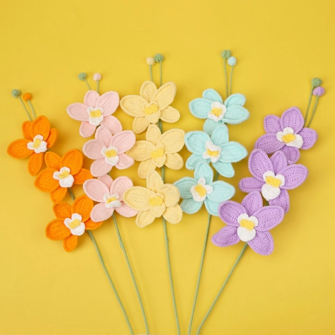 Handmade Crochet Orchid Flower Artificial Wool Yarn Bouquet For Home Table Decor Aesthetic Floral Ornament Housewarming Gift