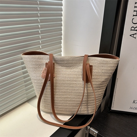 Damen Sommer Gewebte Stroh Tote Bag Große Kapazität Strand Schultertasche Mit Schmetterlingsdekor PU Ledergurte Urlaubstasche
