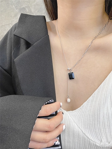 Collana A Catena Asimmetrica Ciondolo In Zirconia Nera Quadrata Rame Placcato Argento Forma A Y Nappa Regolabile Gioielli Geometrici
