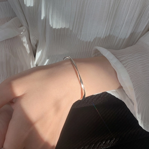 Mobius Geometrischer Armreif Kupfer Minimalistisches Wellen-Twist-Armband Eleganter Schmuck Für Damen