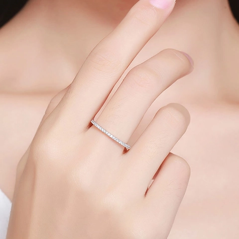 Anillo De Eternidad Para Mujer Simple Cobre Micro Pavé Circonita Anillo Fino Joyería De Moda Elegante