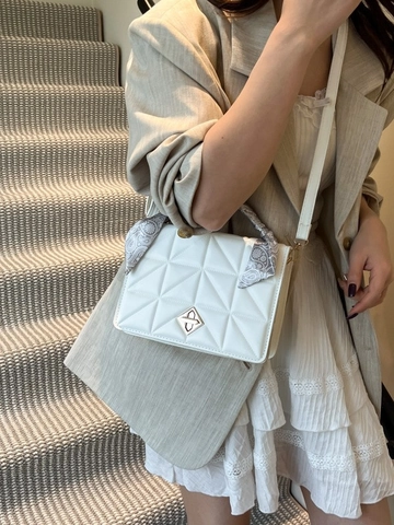 Women Quilted Handbag PU Leather Small Square Crossbody Bag With Scarf Wrapped Handle And Metallic Lock Stylish