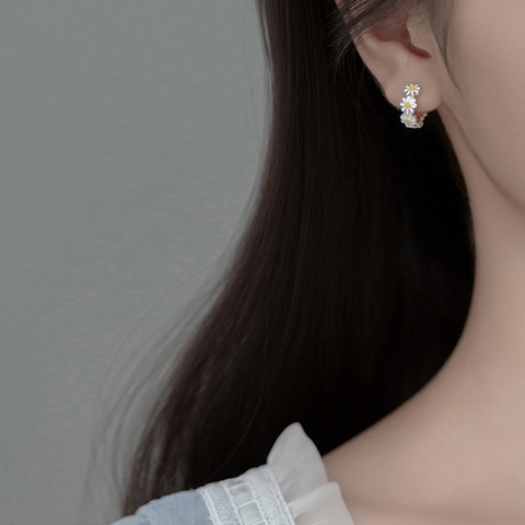 Orecchini A Cerchio Margherita Smalto Bianco Gioielli In Rame Con Perno In Argento Sterling 925
