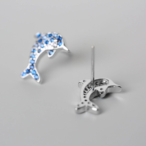 Orecchini A Lobo Delfino In Rame Con Zirconia Cubica Blu Bianca E Perno In Argento Sterling 925