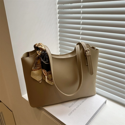 Borsa Tote da Donna Grande Capacità in Pelle PU Vintage Minimalista Borsa a Tracolla Con Sciarpa di Seta Cuciture a Contrasto per Pendolari