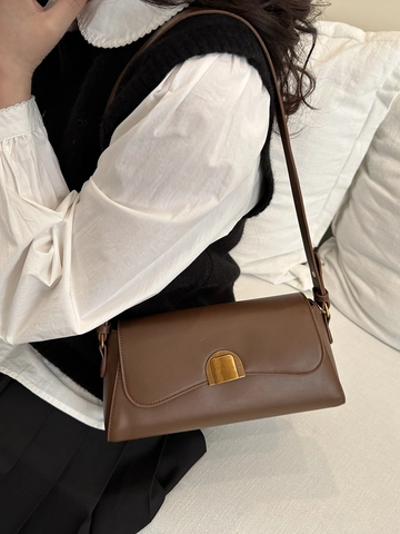 Vintage PU Leather Baguette Bag For Women Minimalist Underarm Shoulder Bag With Gold Metal Buckle French Style