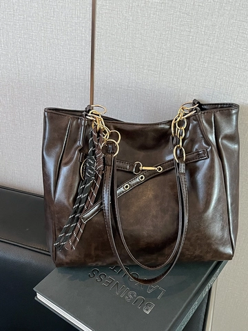 Damen Vintage PU Leder Tote Tasche Große Kapazität Pendler Schultertasche Mit Goldener Kette Quastenanhänger Retro Handtasche