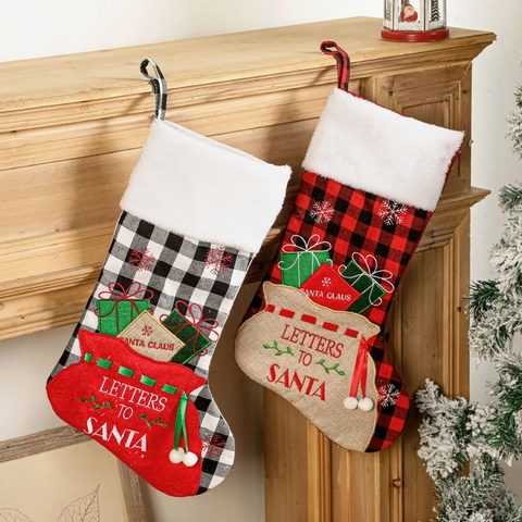 Chaussette de Noël Carreau Buffalo Broderie Letters To Santa Bordure Fausse Fourrure Grand Sac Cadeau Décoration Arbre Noël