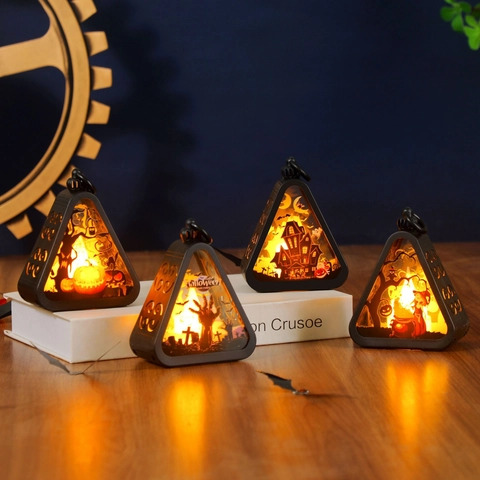 Lanterna LED Halloween Plastica Appesa Portatile Zucca Strega Arredamento Casa Stregata Lampada Atmosfera Festa