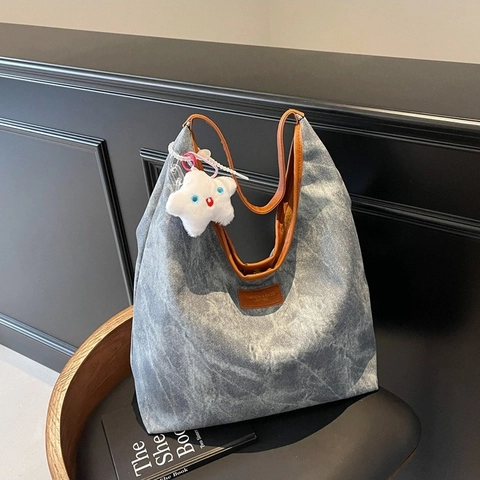 Bolso Tote de Lona Lavada de Gran Capacidad para Mujer Bolso de Hombro Casual Retro Con Colgante de Estrella de Peluche