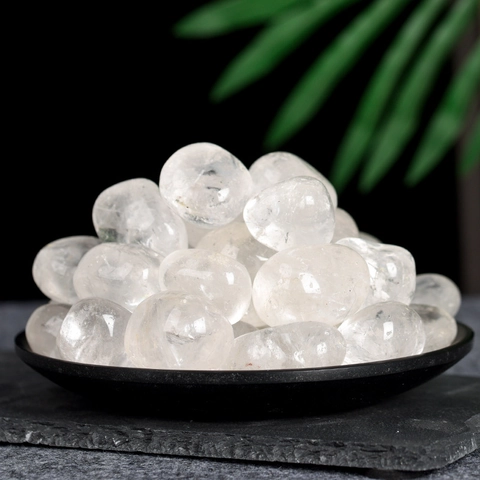Natural Clear Quartz Tumbled Stones Polished White Crystal Chips For Healing Meditation Home Decor And Fish Tank Gravel