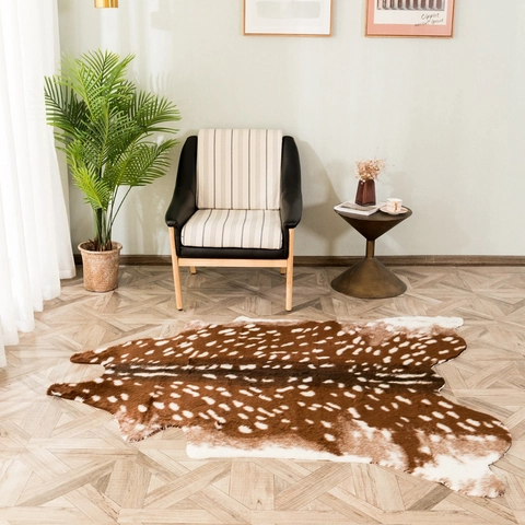 Tappeto Pelliccia Sintetica Motivo Pelle Cervo Irregolare Peluche Morbido Soggiorno Camera Decorazione Casa Marrone Bianco