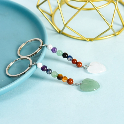 Naturstein Herz Schlüsselanhänger Mit Sieben Chakra Perlen Metall Schlüsselring Heilkristalle Schmuck Damen Taschenzubehör