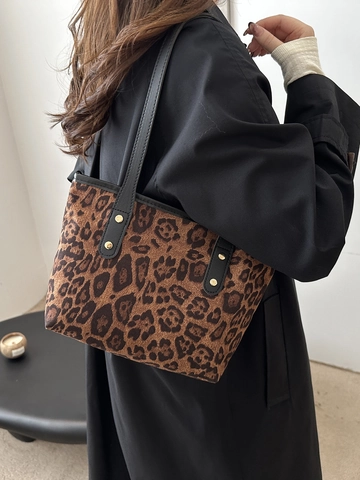 Γυναικεία Vintage Τσάντα Tote από Καμβά με Λεοπάρ Σχέδιο Μεγάλης Χωρητικότητας Τσάντα Ώμου με Μαύρα Λουριά από Δέρμα και Διακόσμηση με Πριτσίνια Μοντέρνα Τσάντα Χειρός