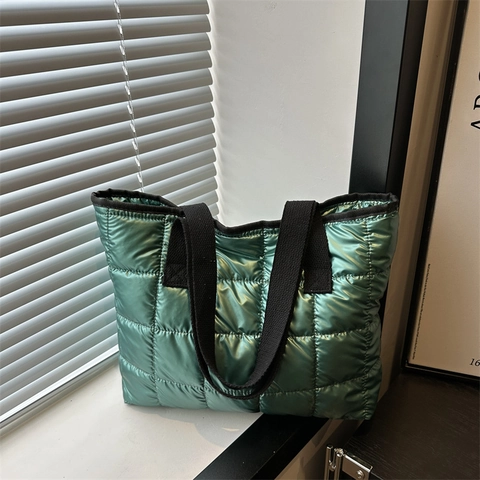 Borsa Tote Trapuntata da Donna Grande Capacità Borsa a Tracolla Puffer Lucida Metallica Borsa Sottobraccio Urban Casual