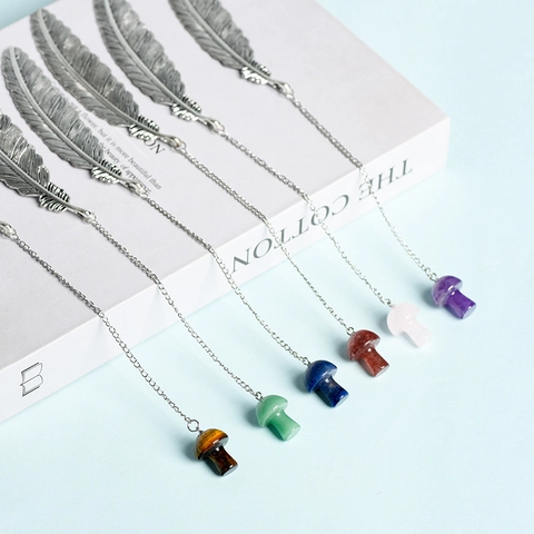 Marque-page Vintage en Métal Forme de Plume Avec Pendentif Champi en Cristal Naturel Alliage Argent Cadeau Pour Femmes