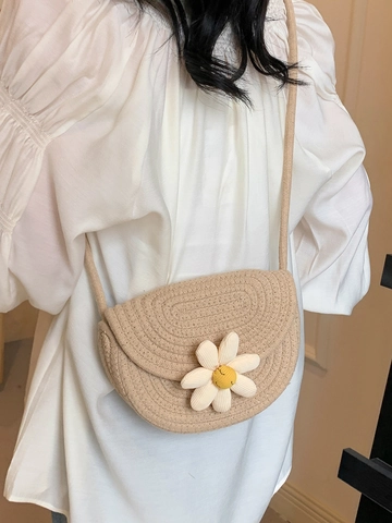 Handmade Straw Woven Crossbody Bag With Daisy Flower Saddle Shape Summer Beach Vacation Shoulder Bag For Women