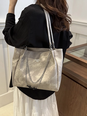 Fourre-tout en Cuir PU de Grande Capacité Rétro Impression de Lettres Sac à Épaule Avec Chaîne en Métal pour Femme Décontracté