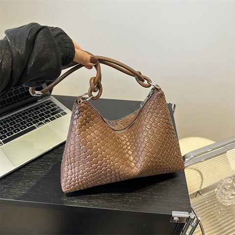 Geweven PU-Leren Hobo Underarm Tas Voor Dames Retro Geweven Patroon Schoudertas Met Rits En Knoopriem