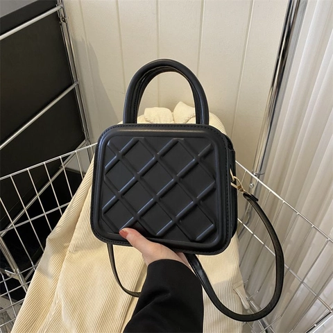 Women PU Leather Quilted Rhombus Square Handbag With Adjustable Strap Elegant Tote Crossbody Bag Fashion Accessory