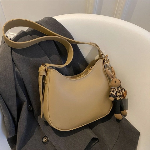 Hobo Shoulder Bag PU Leather Half Moon Handbag With Rabbit Charm Retro French Niche Style For Women Daily Use
