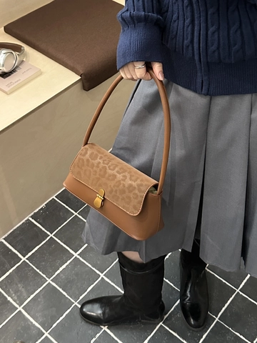 Vintage Leopard Print Underarm Bag For Women PU Leather Minimalist Shoulder Bag With Gold Hardware Retro Fashion Handbag