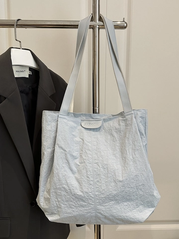 Bolso Tote de Gran Capacidad para Mujer Textura Arrugada Minimalista Urbano Bolso de Hombro de Nylon Moda Color Sólido