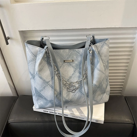 Damen Shopper Ruit Doorgestikt Denim Textuur Print Schoudertas Met Ketting Letter Hanger Retro Mode