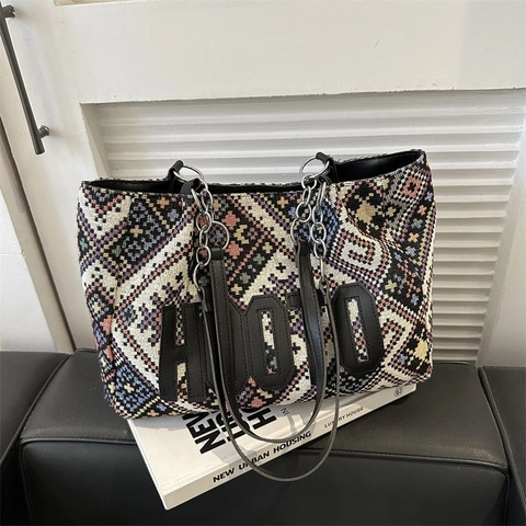 Gewebte Tragetasche Mit Geometrischem Muster Ethno Stil Umhängetasche Leder Buchstaben Patch Und Metallkette