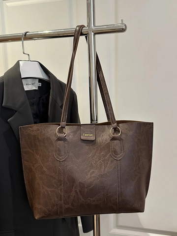 Women's Retro PU Leather Tote Bag Large Capacity Minimalist Commuter Shoulder Bag Niche Design Versatile Handbag Gold Hardware
