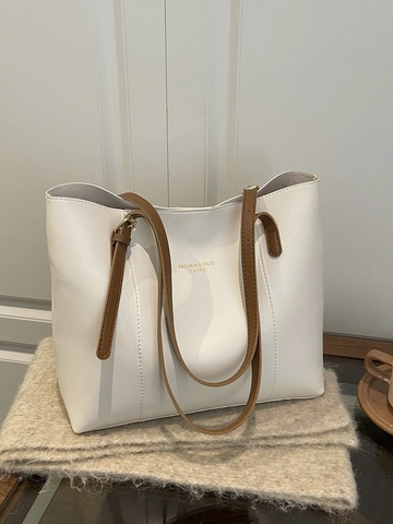 Large Capacity Tote Bag PU Leather Minimalist Commuting Elegant Shoulder Handbag Versatile For Women