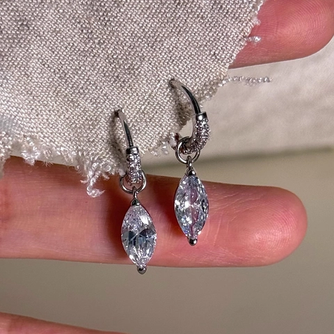Elegante Marquis Schliff Zirkonia Ohrringe Kupfer Versilbert Hänger Minimalistischer Koreanischer Stil Für Damen