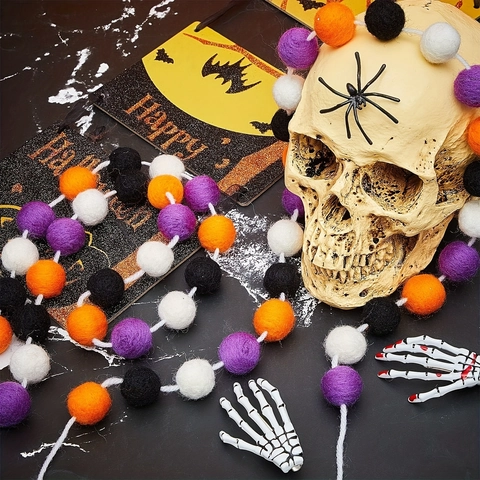 Halloween Pompom Slinger Polyester Viltbal Koord Hangende Decoratie Voor Feest Huis Muur Ornament Kleurrijk