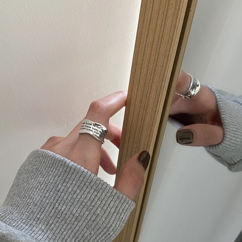 Anello Largo Con Bordo Ondulato Irregolare In Rame Placcato Argento Lettere Inglesi Incise Vintage Regolabile Moda Per Donne