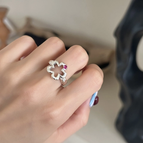 Anillo Abierto De Flor Hueca Cobre Circonita Rosa Textura Martillada Ajustable Joyería De Nicho Elegante Mujer