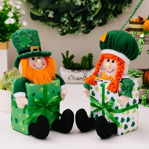 St. Patrick's Day Plush Gnome Decorations Leprechaun Shelf Sitter With Shamrock Gift Box For Home Party Table Festive Decor