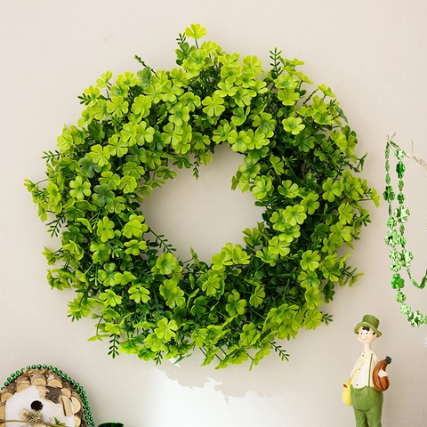 Artificial St Patricks Day Clover Wreath Green Shamrock Wreath Front Door Wall Decor Lucky Hanging Garland Home Decor