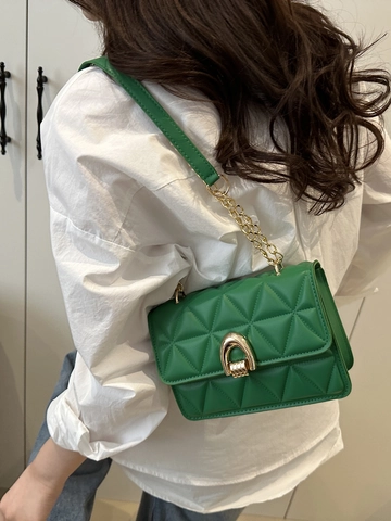 Women Quilted PU Leather Shoulder Bag Elegant Chain Crossbody Bag With Metal Lock Minimalist Small Square Messenger Bag