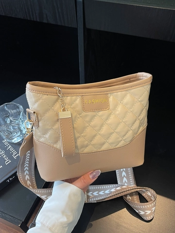 Quilted Rhombus Shoulder Bag PU Leather Wide Patterned Strap Crossbody Handbag Women Daily Casual Style