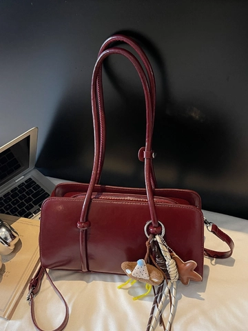 Vintage PU Leather Large Capacity Shoulder Bag Women Minimalist Underarm Handbag With Bear Charm Commuting Daily Tote Bag