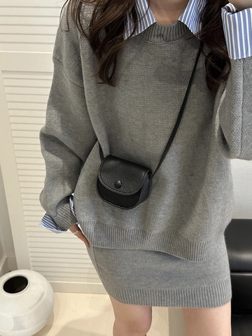 Women Mini Crossbody Bag Litchi Grain PU Leather Simple Trendy Flap Button Closure Small Square Pouch Shoulder Bag
