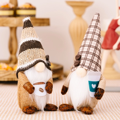 Bambola di Peluche Gnomo a Tema Caffè Ornamento Rudolf Senza Volto Nano Con Chicco di Caffè Tazza per Casa Bar Decorazione Desktop Regalo