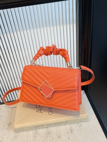 Women PU Leather V-Quilted Shoulder Bag With Ruched Handle Fashionable Small Square Crossbody Bag Solid Color Purse Handbag
