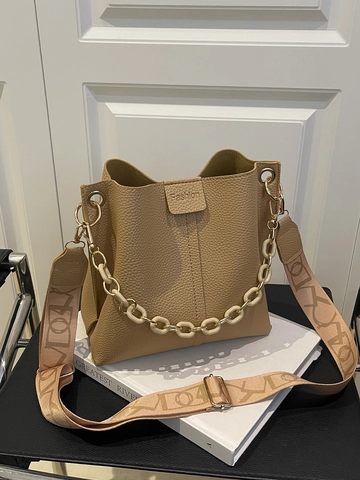 Women Lychee Pattern PU Leather Shoulder Bucket Bag With Wide Geometric Strap And Chain Decor Minimalist Daily Commuting Purse
