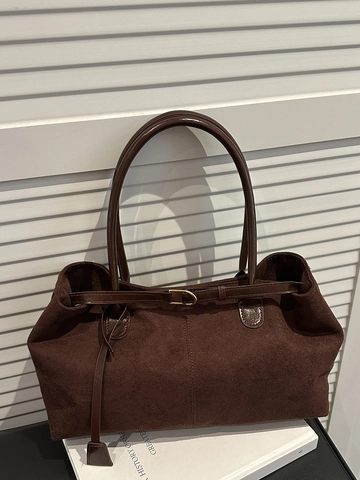 Sac Fourre-tout en Suède Rétro Grande Capacité pour Femmes Automne Hiver Simple Navettage Sac à Épaule Sous le Bras Avec Fermoir Magnétique