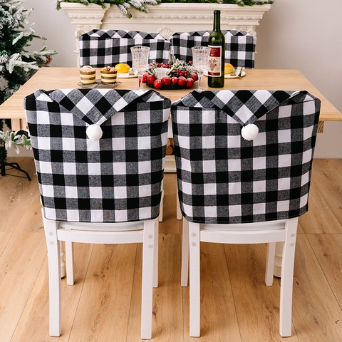 Kerst Stoelhoezen Geruit Patroon Kerstmuts Vorm Met Witte Pompon Polyester Voor Eetkamer Feest Decoratie