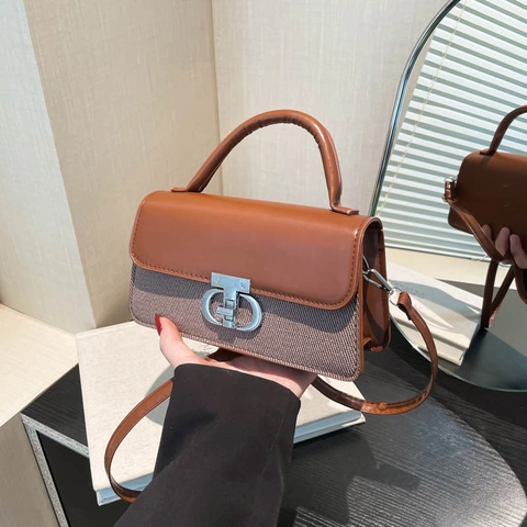Sac Bandoulière Femme Élégant En Cuir PU Avec Épissure De Tissu Serrure Métallique Sac À Main Sac À Épaule Versatile